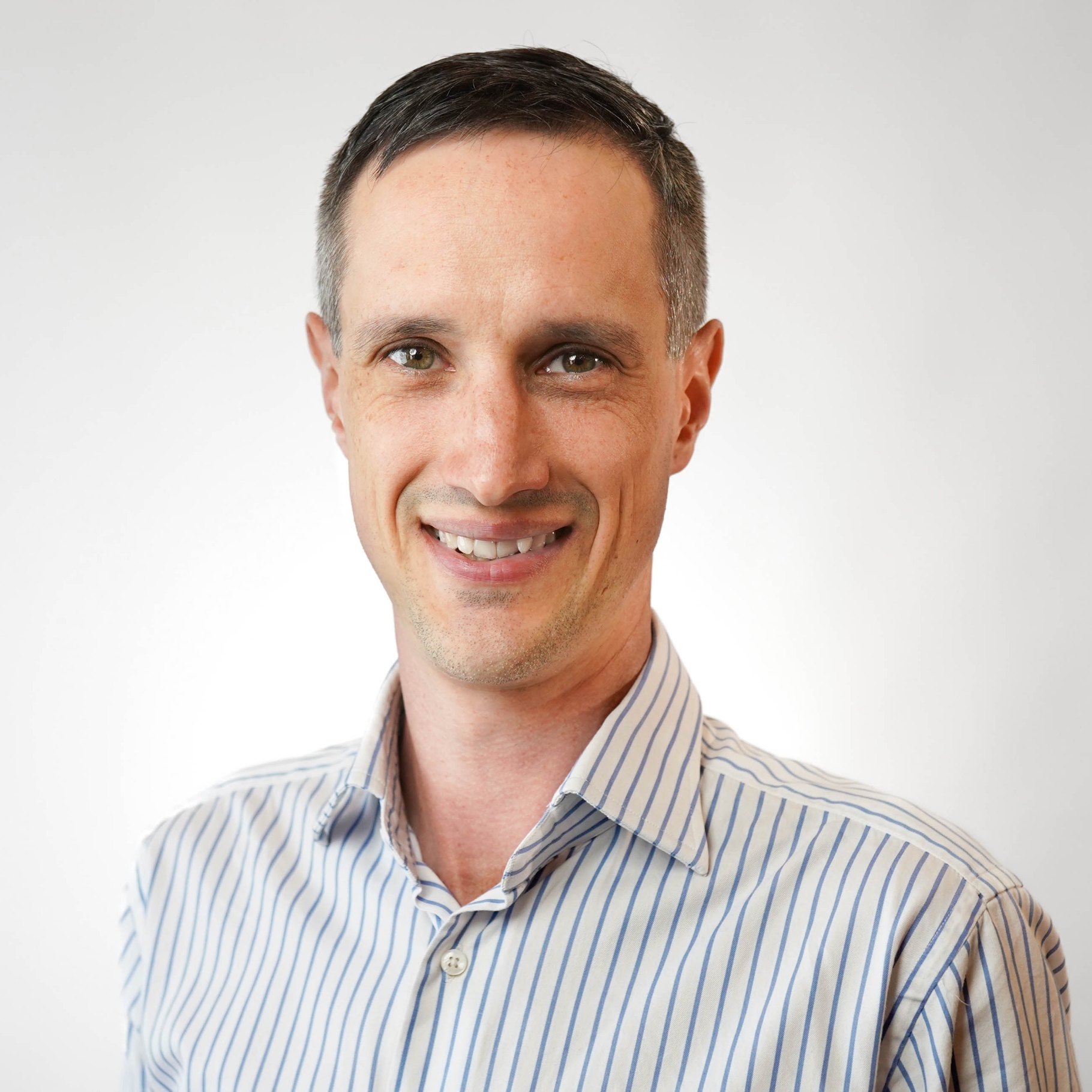 Headshot of Stu